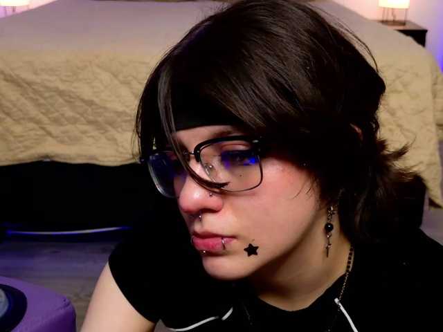 BonnyVel live cam on BongaCams