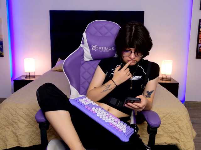 BonnyVel live cam on BongaCams