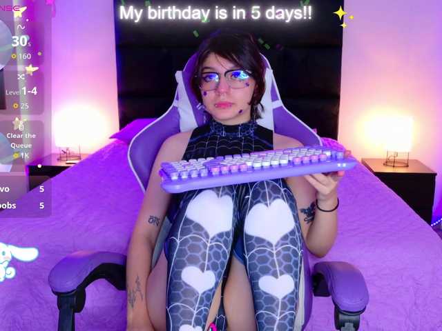 BonnyVel live cam on BongaCams