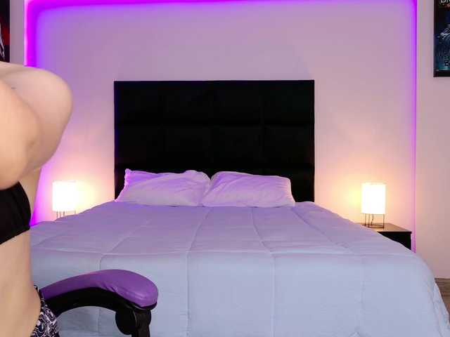 BonnyVel live cam on BongaCams
