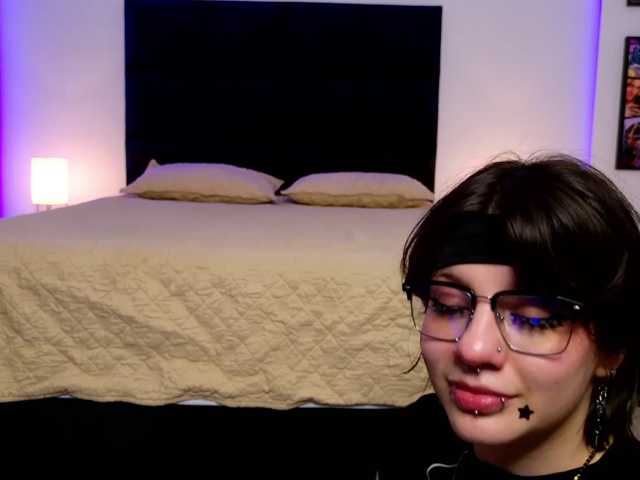 BonnyVel live cam on BongaCams