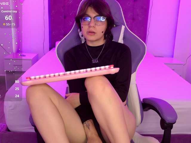 BonnyVel live cam on BongaCams