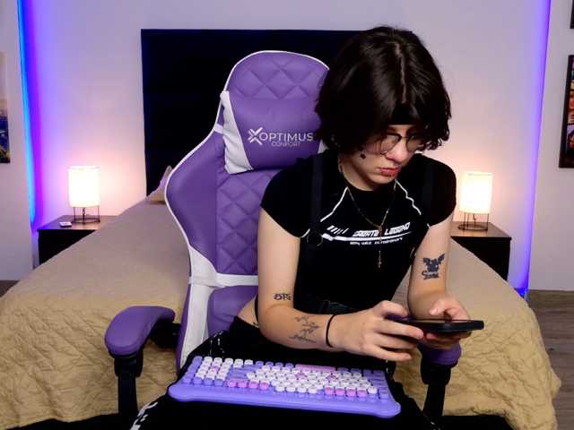 BonnyVel live cam on BongaCams
