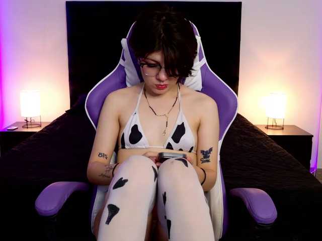 BonnyVel live cam on BongaCams