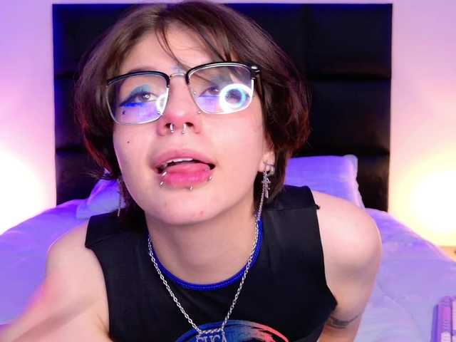 BonnyVel live cam on BongaCams