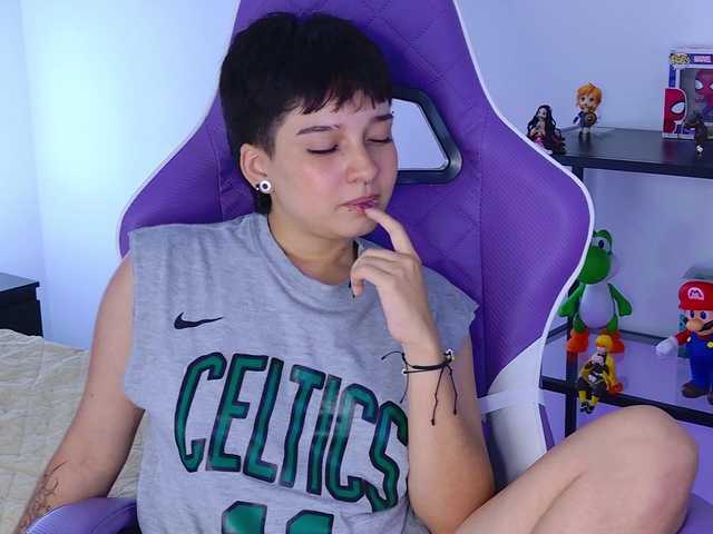 Jinxxx16 live cam on BongaCams