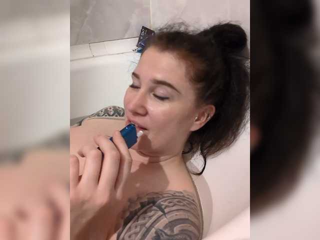 Krezyb live cam on BongaCams