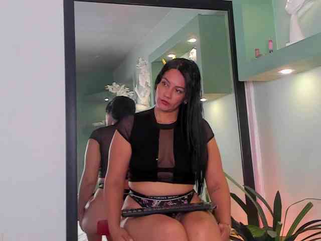 Victoria_Steele webcam