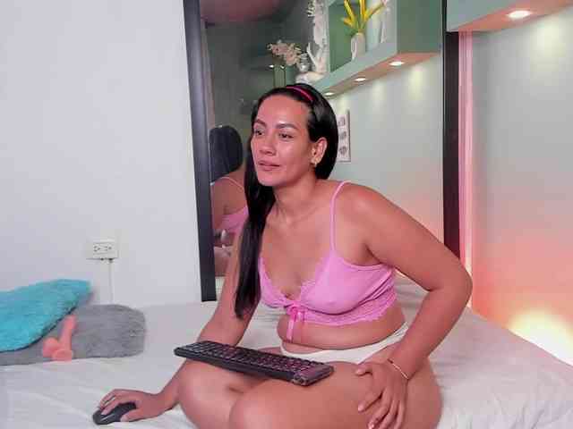 VictoriaSteele Live Webcam on BongaCams
