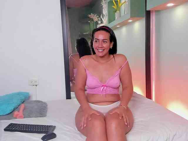Victoria_Steele webcam