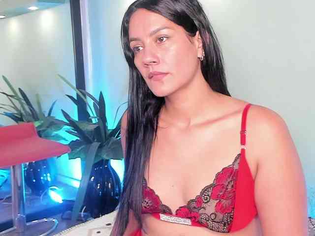 Victoria_Steele webcam