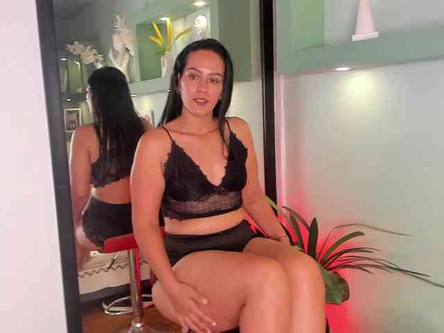 Victoria_Steele webcam