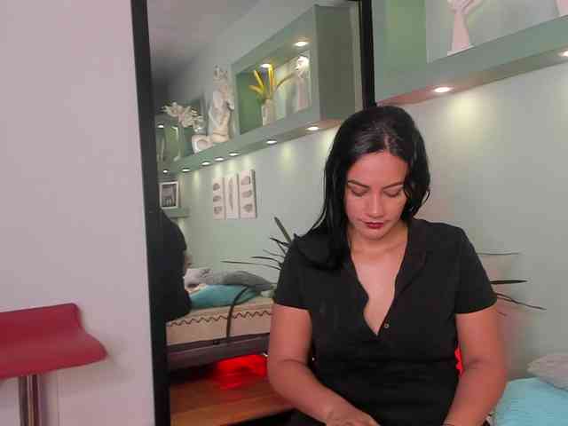 Victoria_Steele webcam