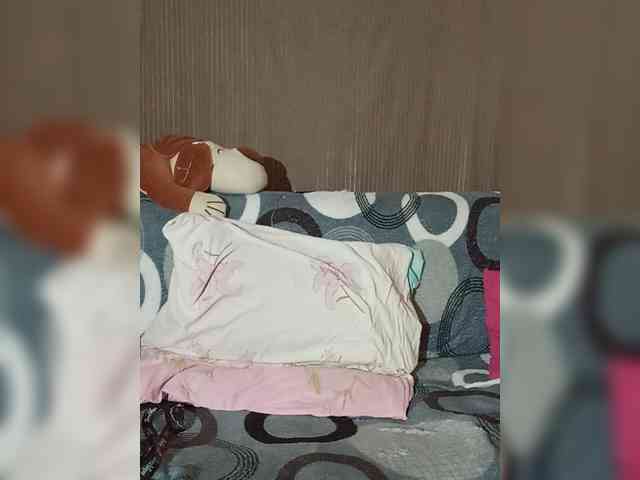 Donna-Bellla webcam