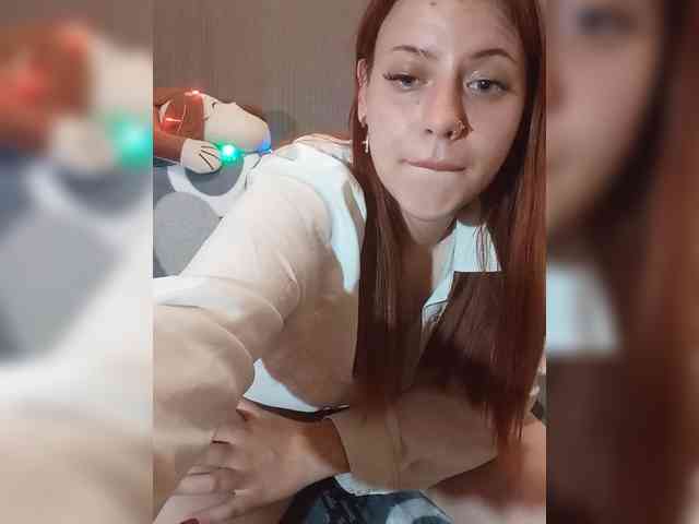 Donna-Bellla webcam