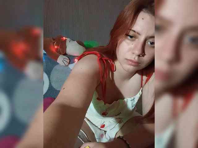 Donna-Bellla webcam