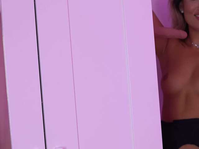 CellineHudson live cam on BongaCams