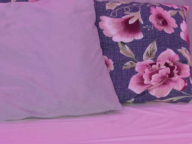CellineHudson live cam on BongaCams