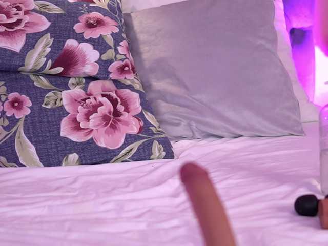 CellineHudson live cam on BongaCams
