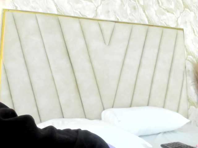 Valery-Smith live cam on BongaCams