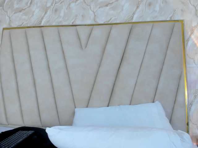 Valery-Smith live cam on BongaCams