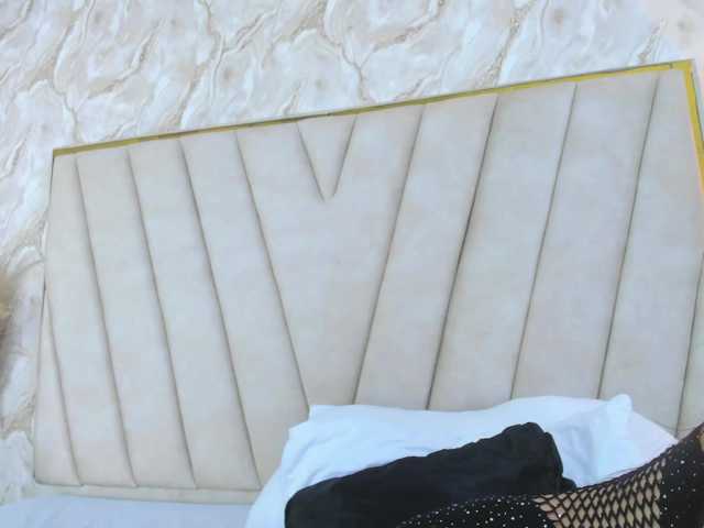 Valery-Smith live cam on BongaCams