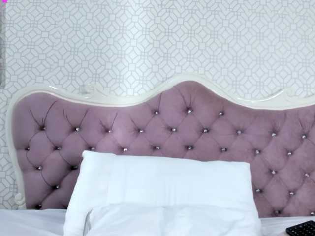 Valery-Smith live cam on BongaCams