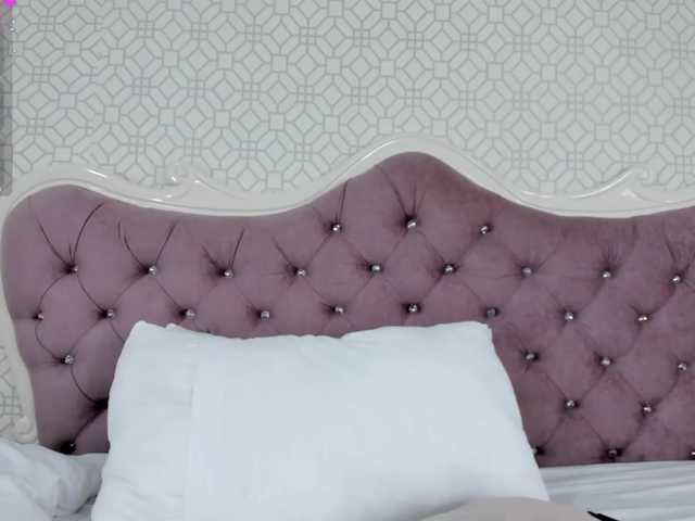 Valery-Smith live cam on BongaCams