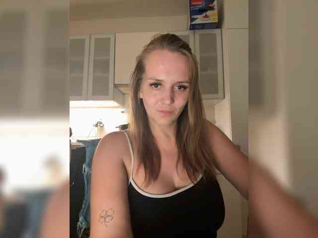 Lolalarson666 webcam
