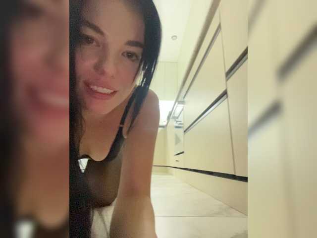 MissDesire live cam on BongaCams