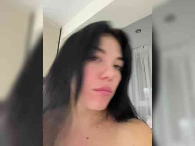 MissDesire webcam