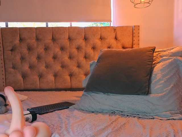 KeryHilson live cam on BongaCams