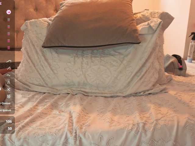 KeryHilson live cam on BongaCams