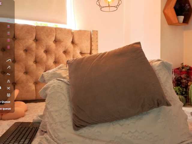 KeryHilson live cam on BongaCams