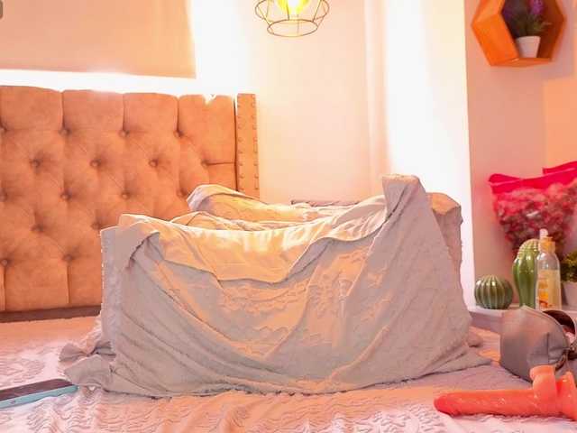 KeryHilson live cam on BongaCams