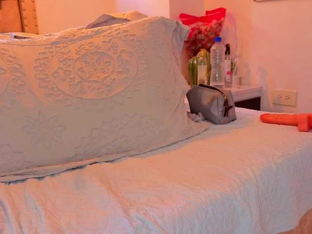 KeryHilson live cam on BongaCams