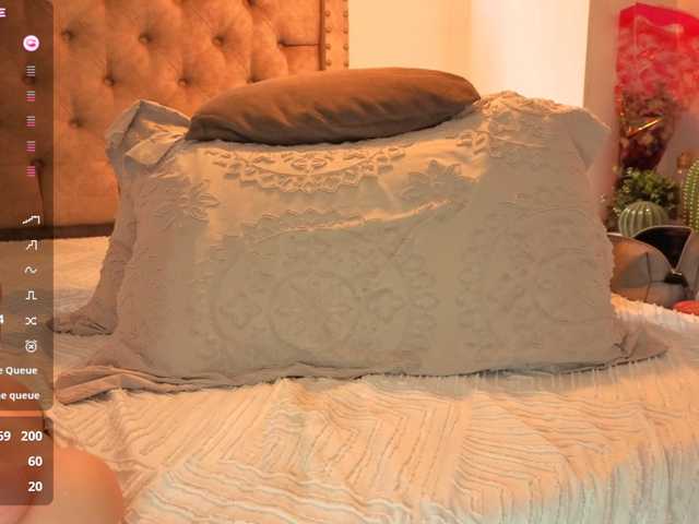 KeryHilson live cam on BongaCams