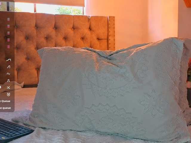 KeryHilson live cam on BongaCams