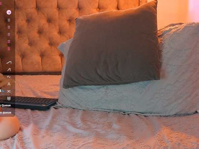 KeryHilson live cam on BongaCams