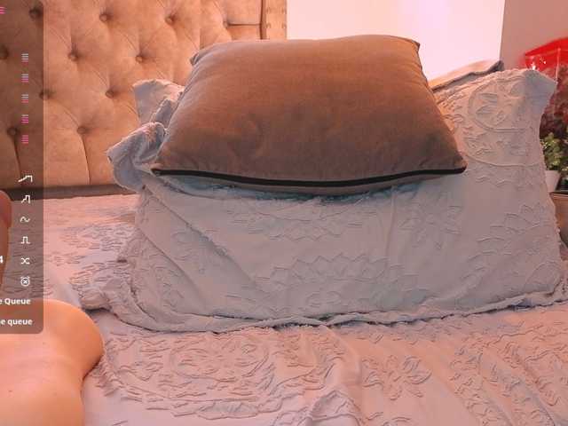 KeryHilson live cam on BongaCams