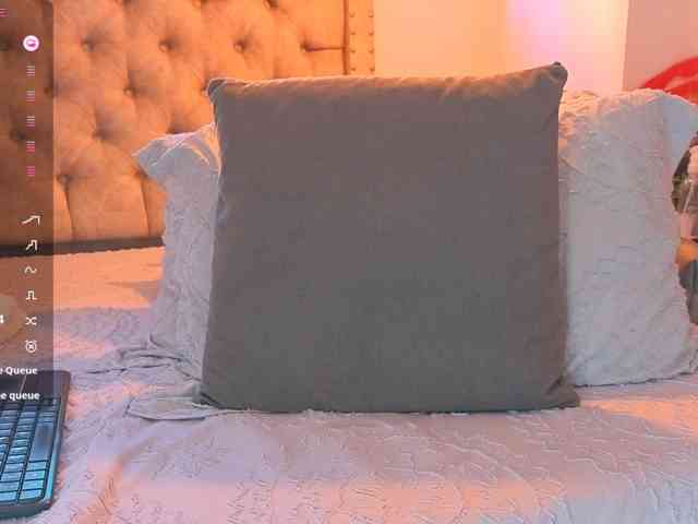 KeryHilson webcam