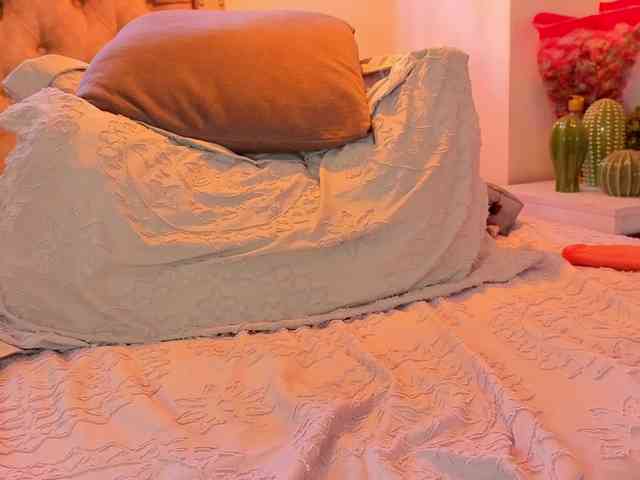 KeryHilson webcam