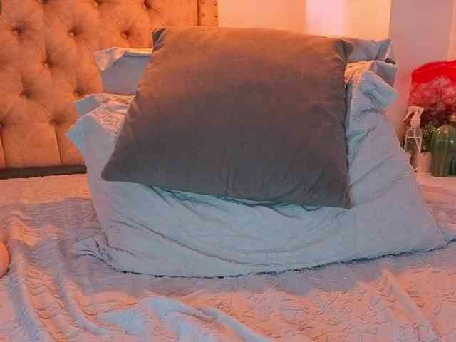 KeryHilson webcam