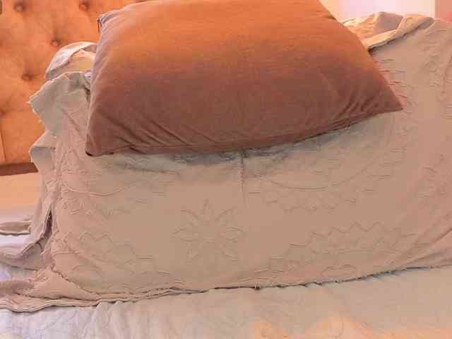 KeryHilson webcam
