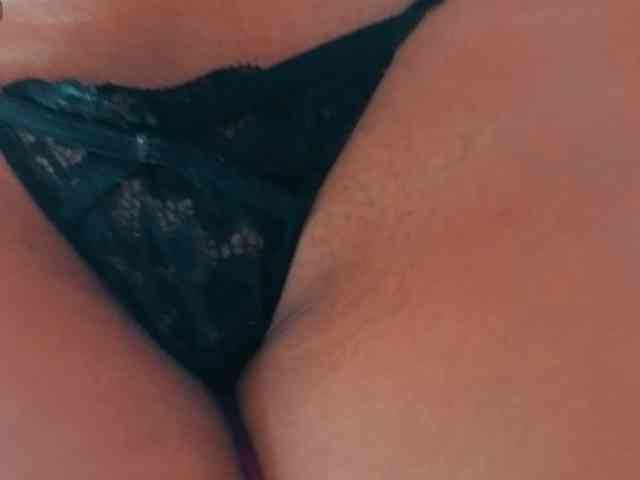 KeryHilson webcam