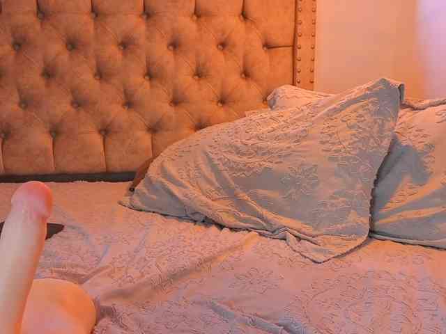 KeryHilson webcam