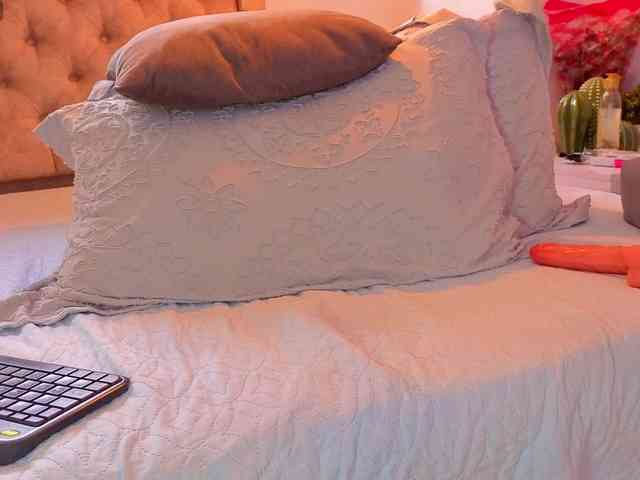 KeryHilson webcam