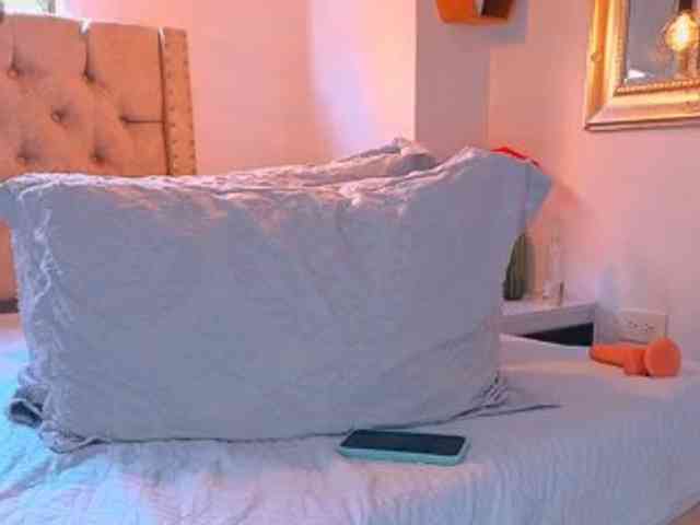 KeryHilson webcam