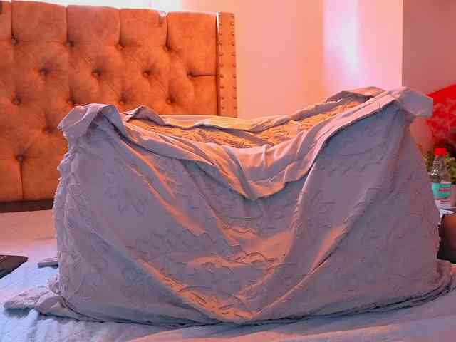 KeryHilson webcam