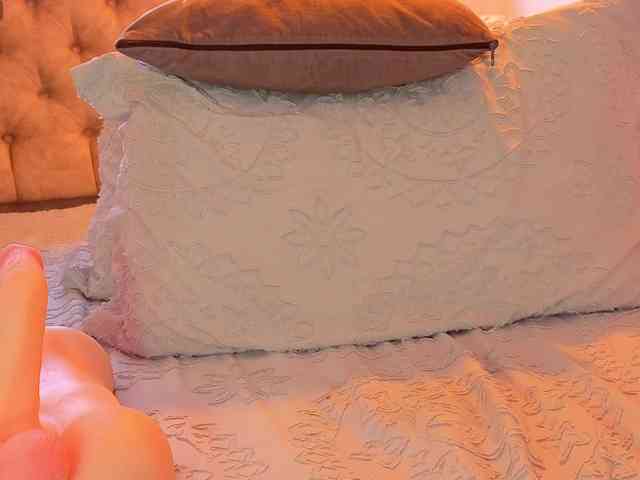 KeryHilson webcam